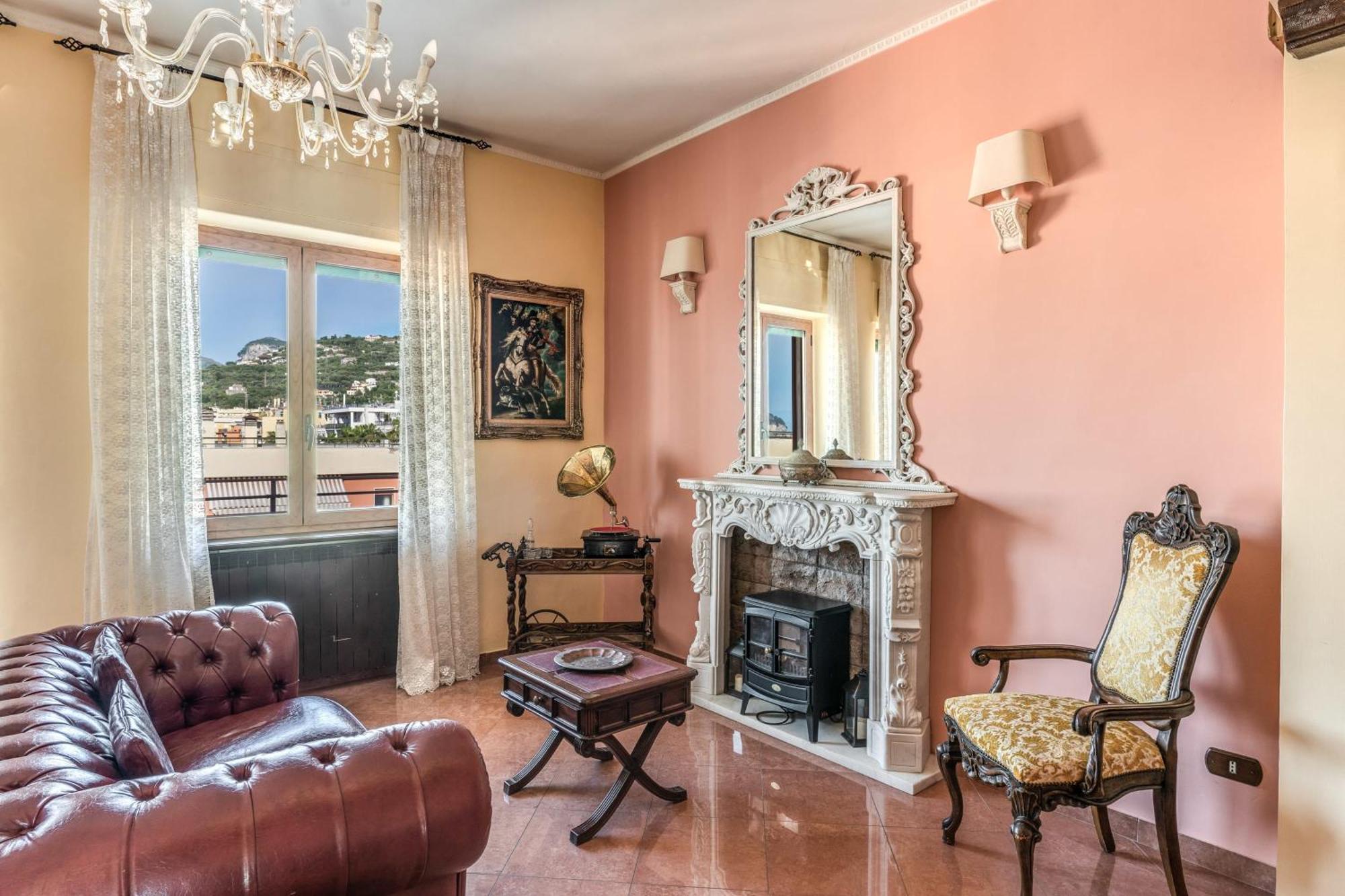 דירות La Musica In The Heart Of Sorrento, 100 M From Station מראה חיצוני תמונה